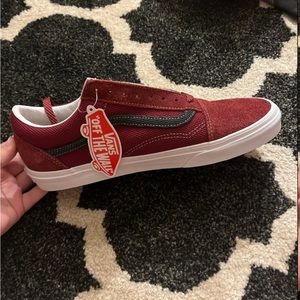 Heavy textures old skool vans red/maroon